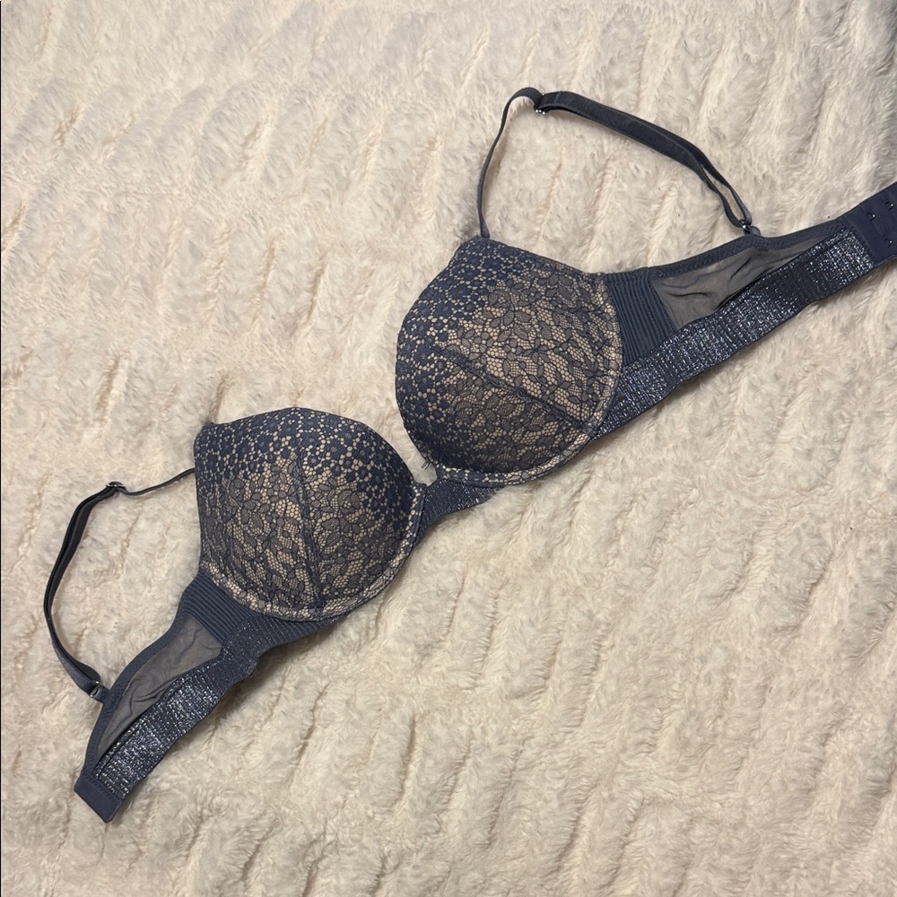 Victoria Secret Push Up Bra - 30D